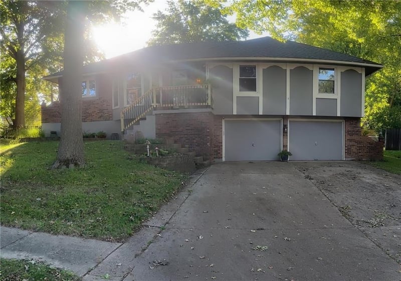 1200 Downing St, Liberty, MO 64068