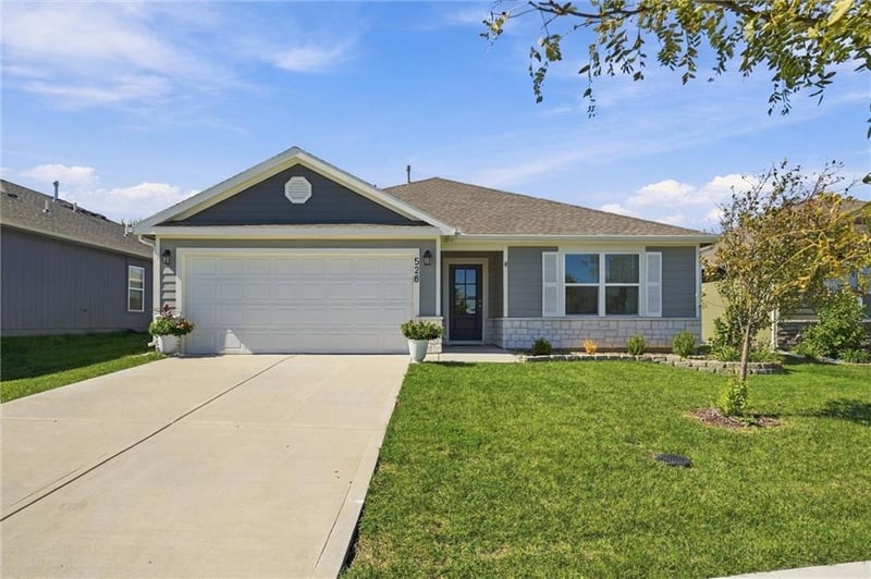 526 N Pear St, Gardner, KS 66030