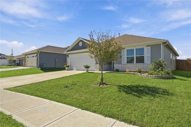 526 N Pear St, Gardner, KS 66030