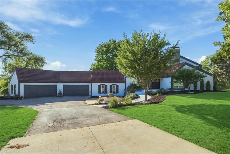 14340 S Gardner Rd S, Olathe, KS 66030