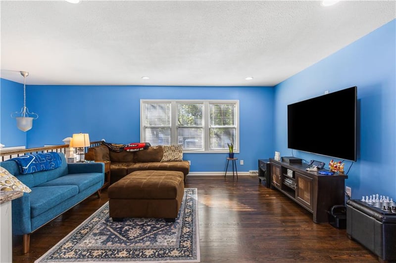 10310 W 89th St, Overland Park, KS 66214