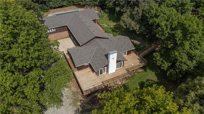 3802 Christine Dr, St Joseph, MO 64503