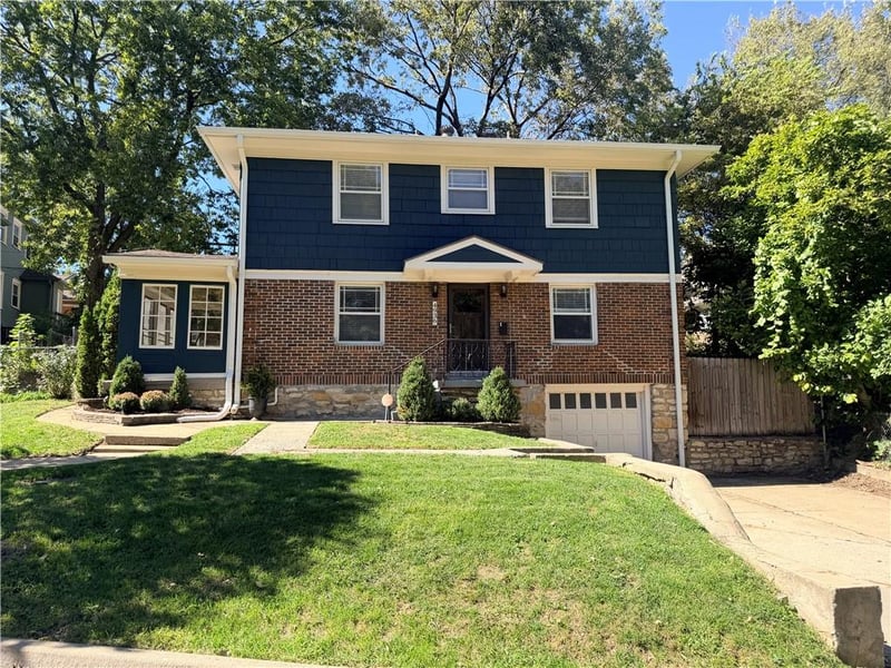 4936 Troostwood Rd, Kansas City, MO 64110