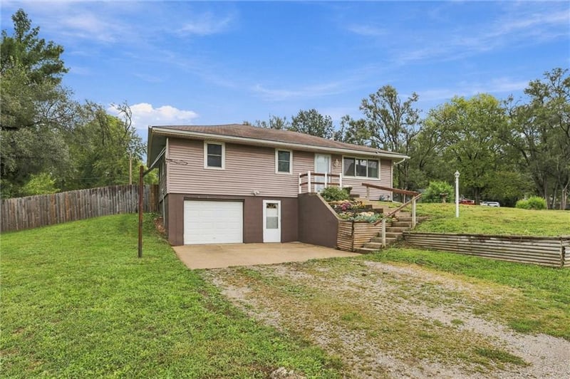 402 Depot St, Plattsburg, MO 64477