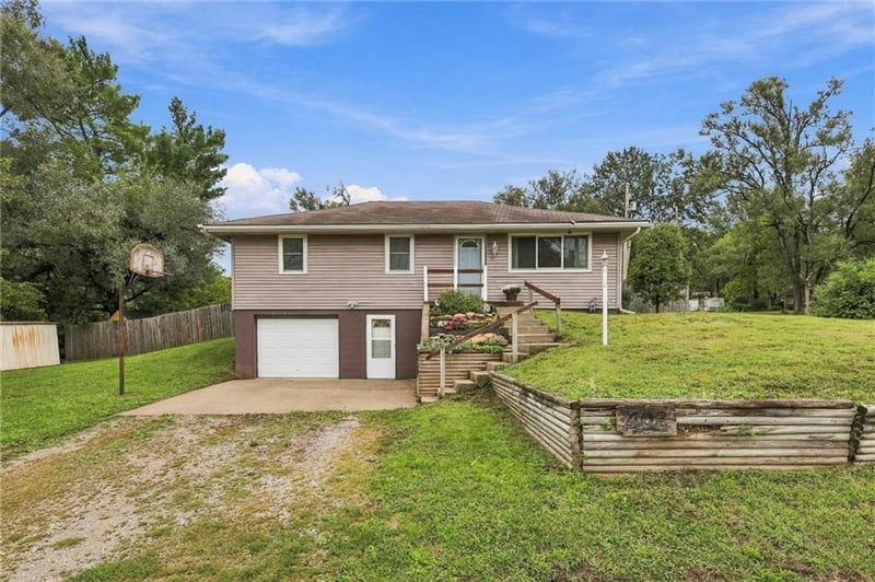 403 Depot St, Plattsburg, MO 64477