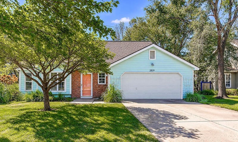2809 Bluestem Dr, Lawrence, KS 66047