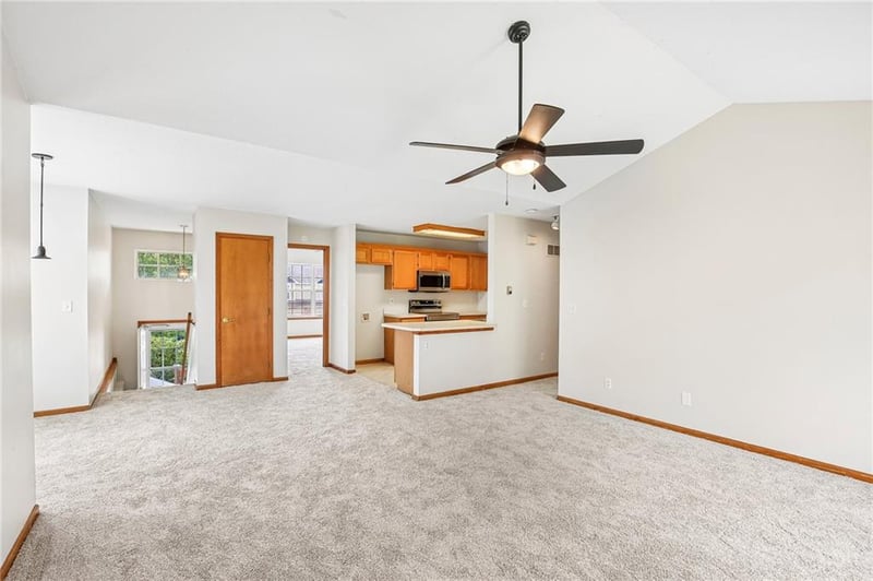 4932 Stoneback Pl, Lawrence, KS 66047