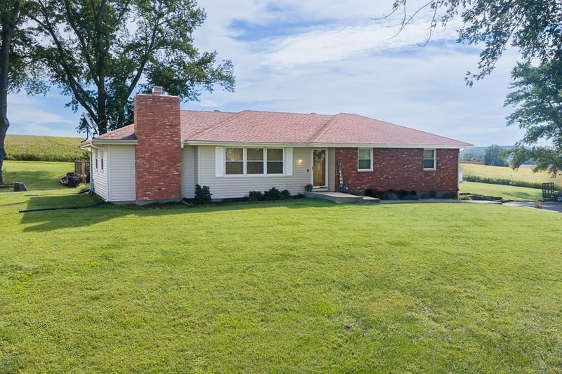 33050 167th St, Leavenworth, KS 66048