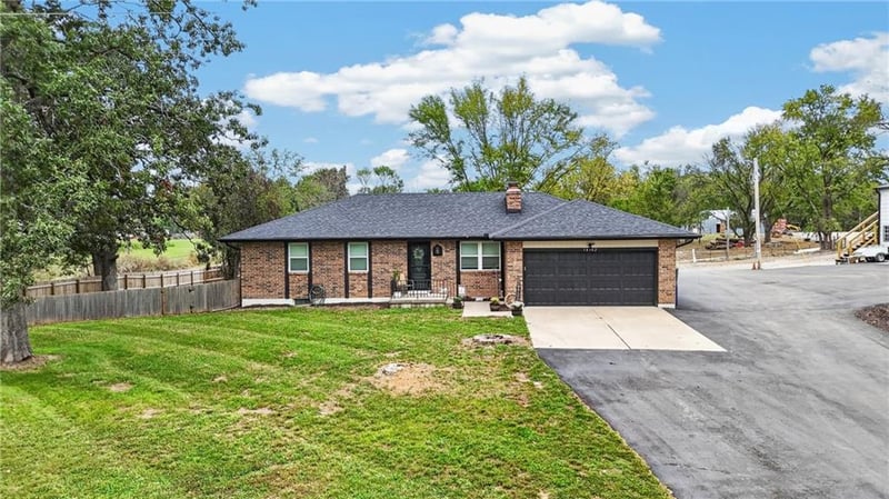 18902 E 263rd St, Harrisonville, MO 64701