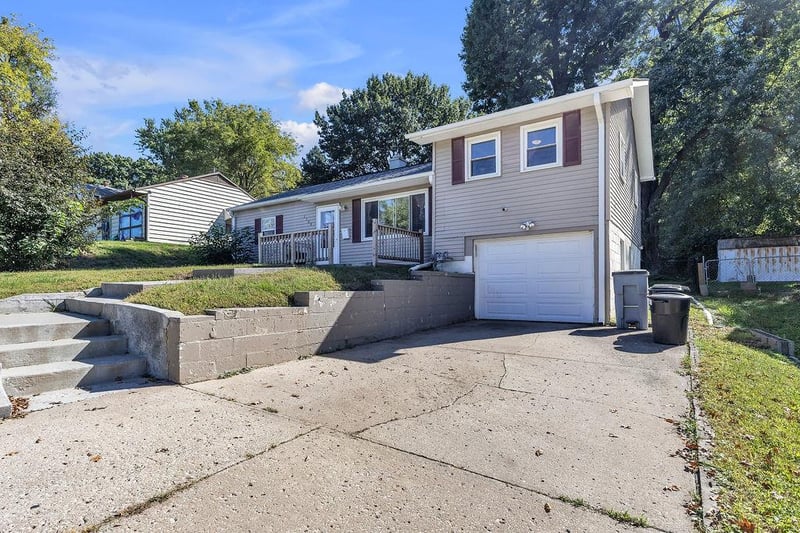 2308 Sycamore Ct, St Joseph, MO 64503