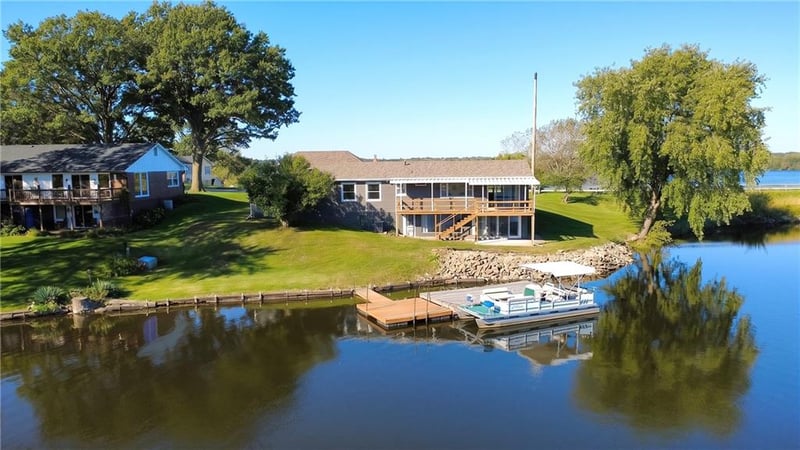 1206 Lake Trenton Dr, Trenton, MO 64683