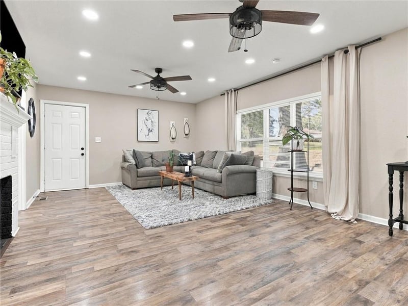 103 Clark St, Richmond, MO 64085