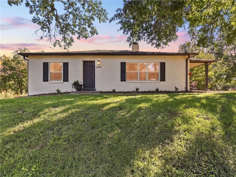 103 Clark St, Richmond, MO 64085