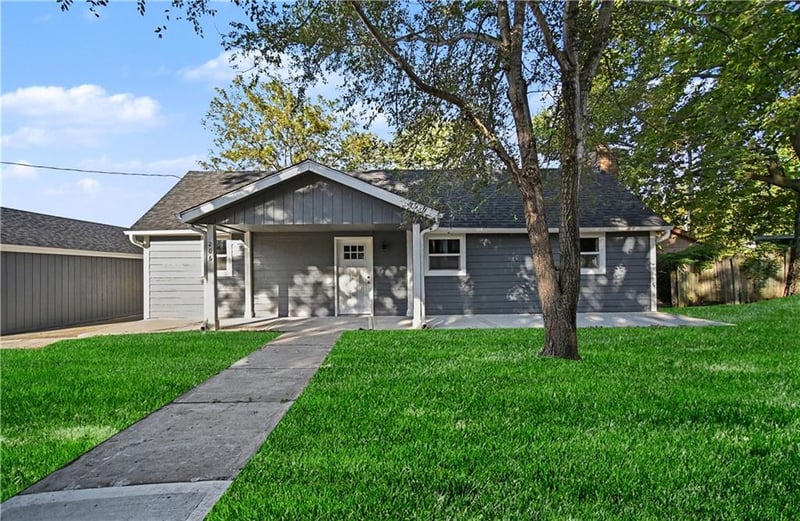 206 Main St, Trimble, MO 64089