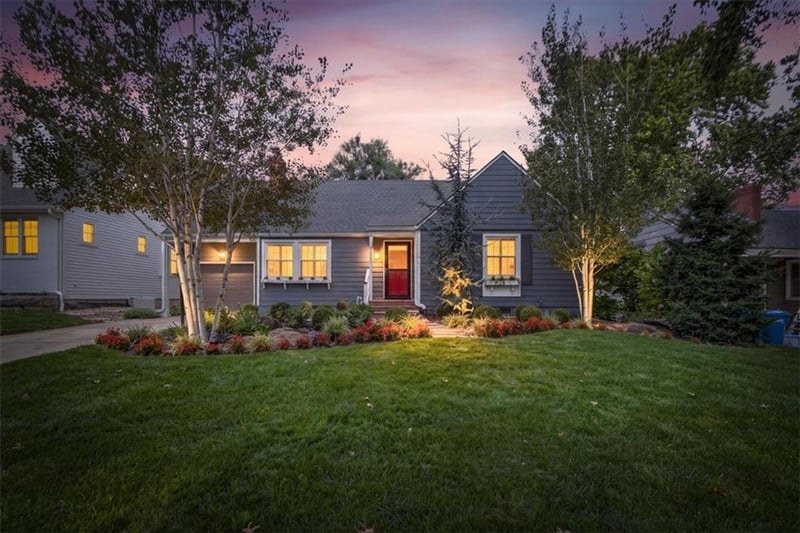 4112 W 69th St, Prairie Village, KS 66208