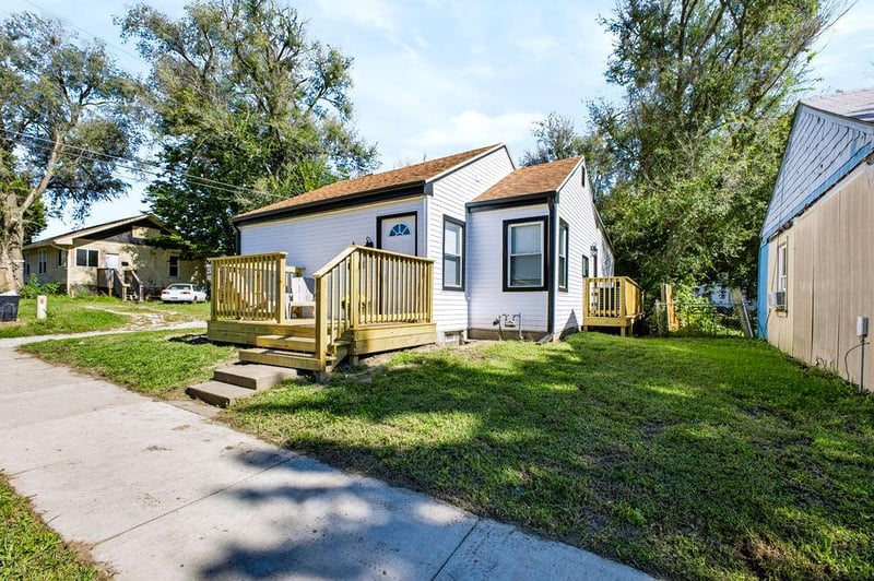 411 S 25th St, St Joseph, MO 64501