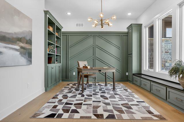 8994 Ginger St, Lenexa, KS 66227