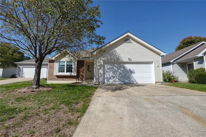 16604 E 53rd St S, Independence, MO 64055