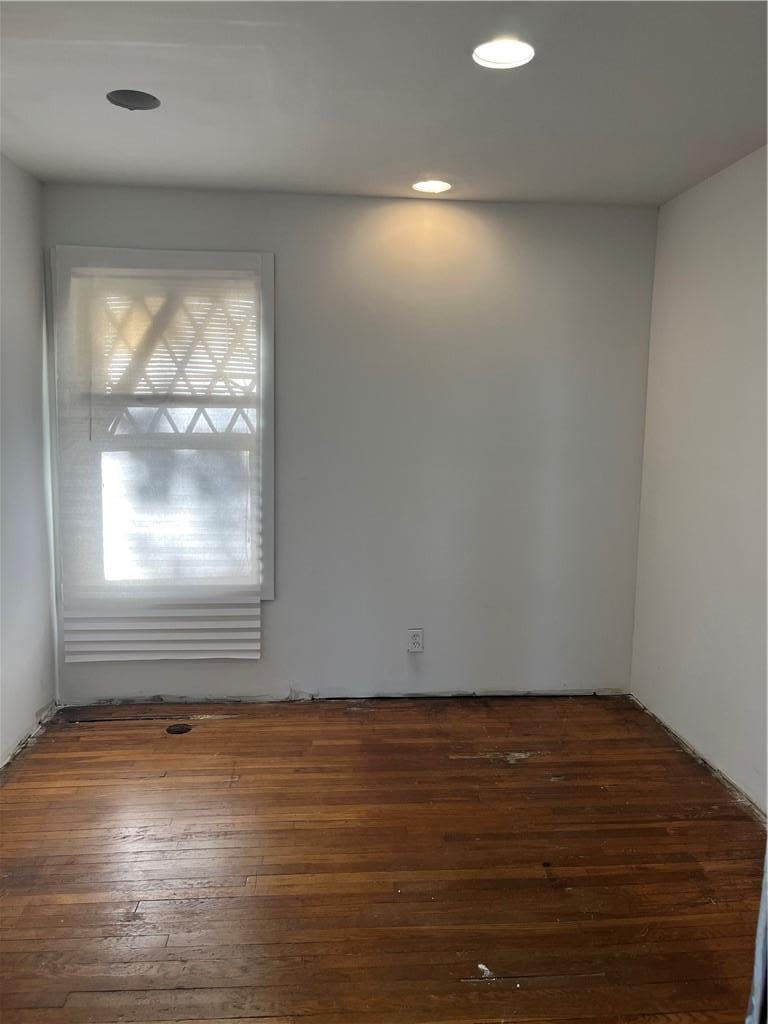 3216 E 21st St, Kansas City, MO 64127