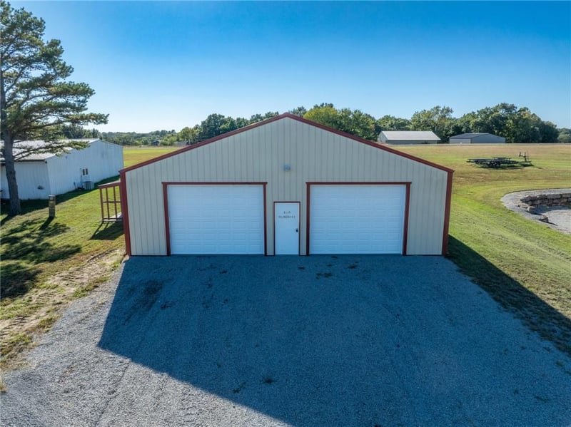 113 Lindberg Dr, Gallatin, MO 64640