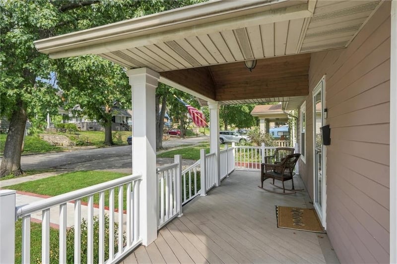 5127 Walnut St, Kansas City, MO 64112