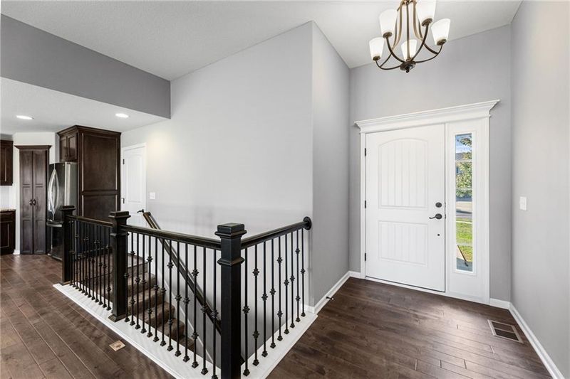 20406 W 220th Ter, Spring Hill, KS 66083