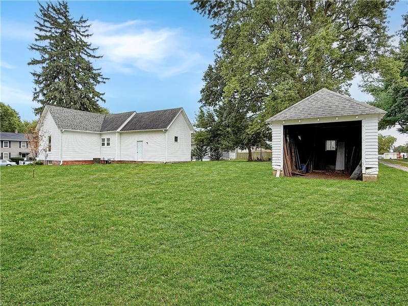 1100 Walnut St, Higginsville, MO 64037