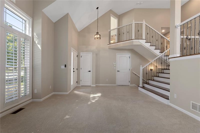 2280 W Cothrell St, Olathe, KS 66061