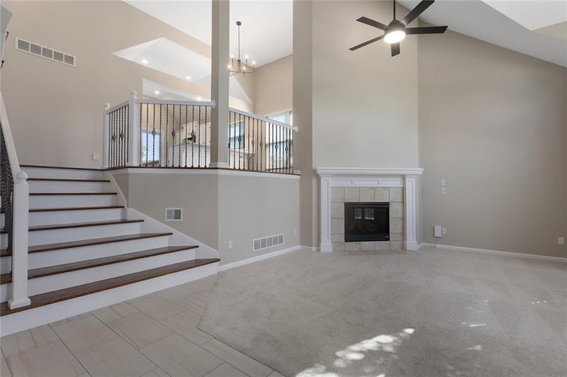 2280 W Cothrell St, Olathe, KS 66061