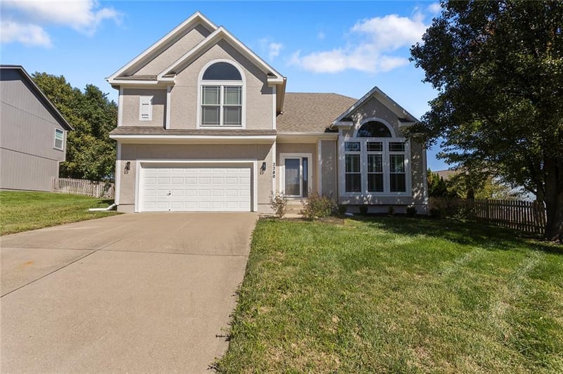 2280 W Cothrell St, Olathe, KS 66061