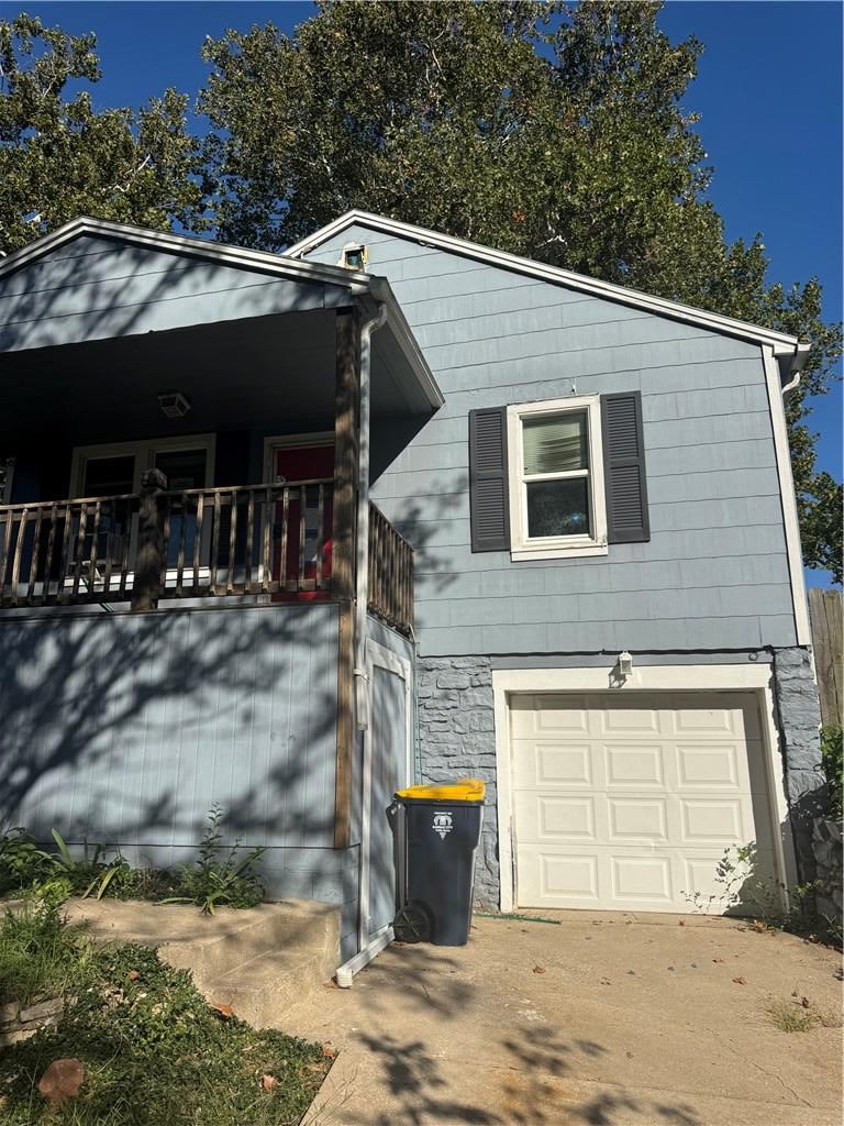 4933 N Bellaire Ave, Kansas City, MO 64119