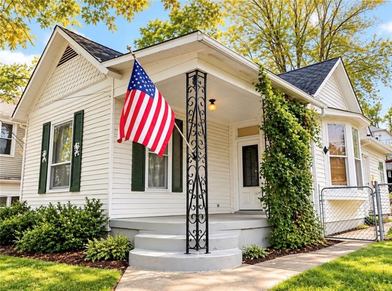 1811 Pacific St, St Joseph, MO 64503