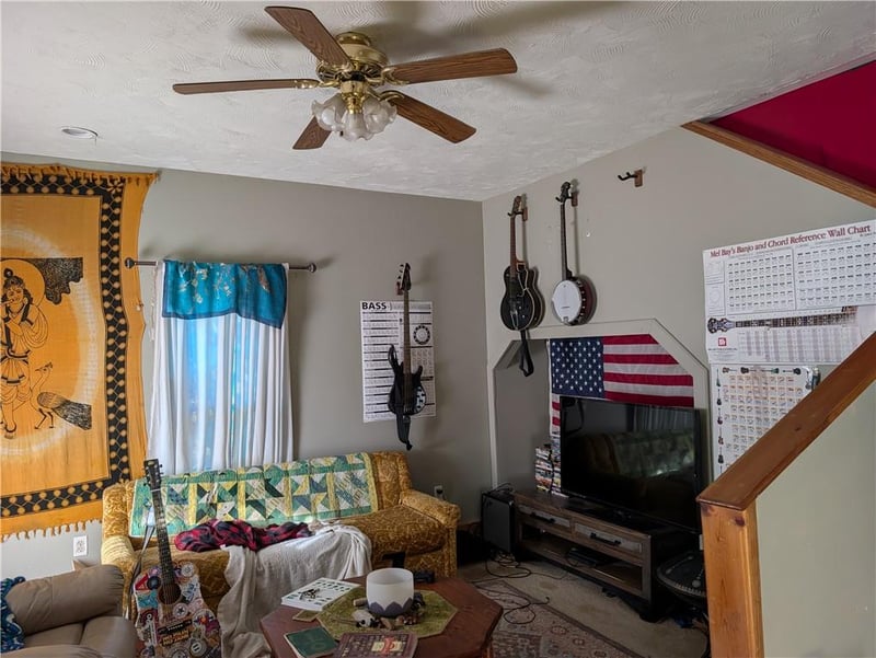 621 N Smith St, Burlington Junction, MO 64428
