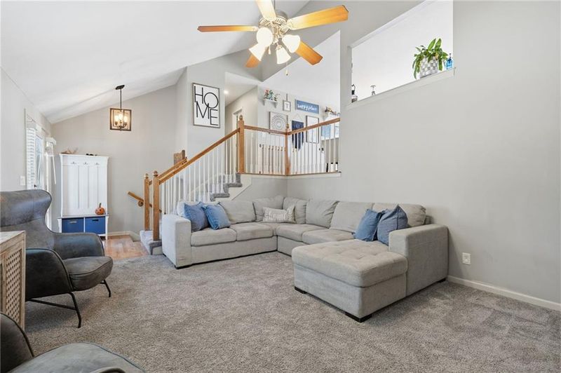 1009 Granada Dr, Raymore, MO 64083