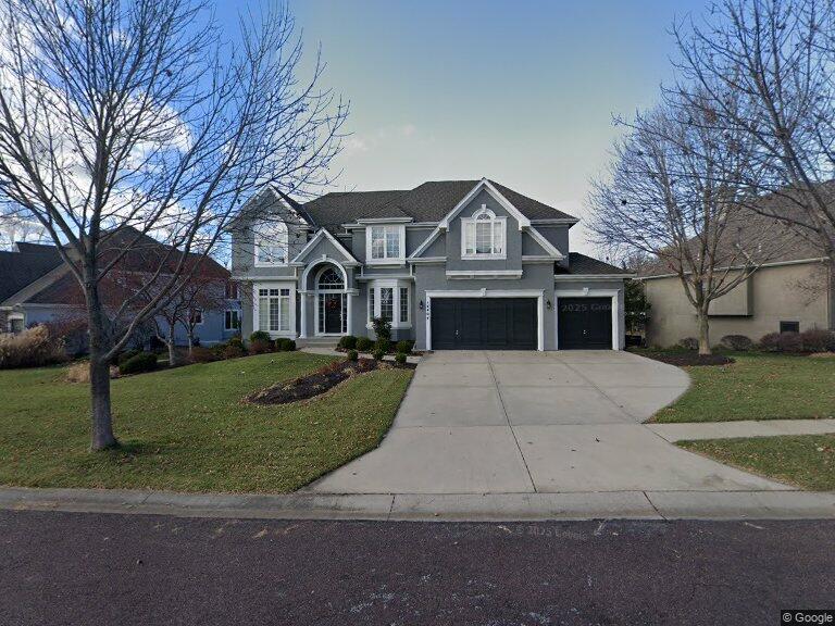 14404 Maple St, Overland Park, KS 66223