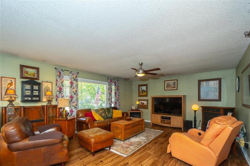 835 Locust St, Lawrence, KS 66044
