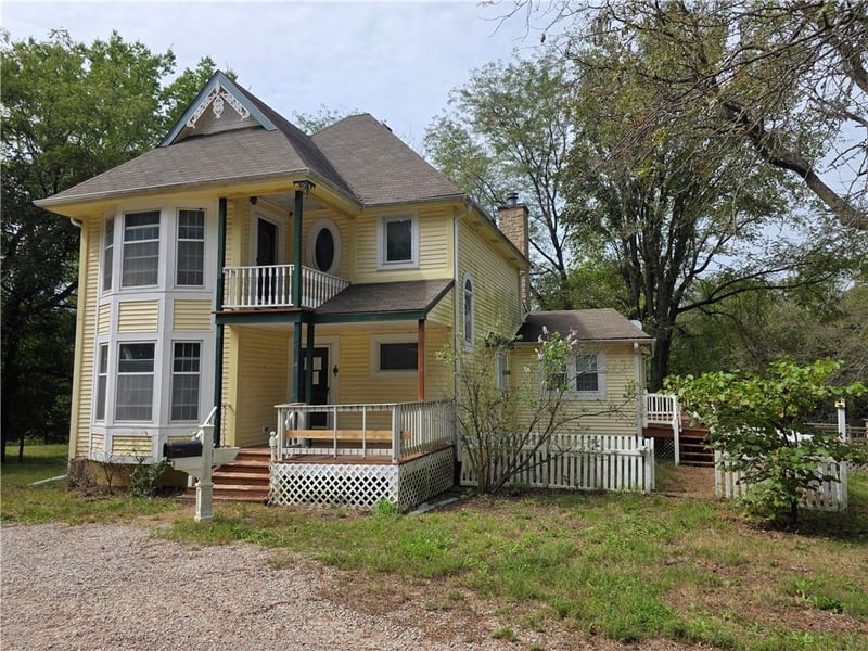 16840 W 287th St, Paola, KS 66071