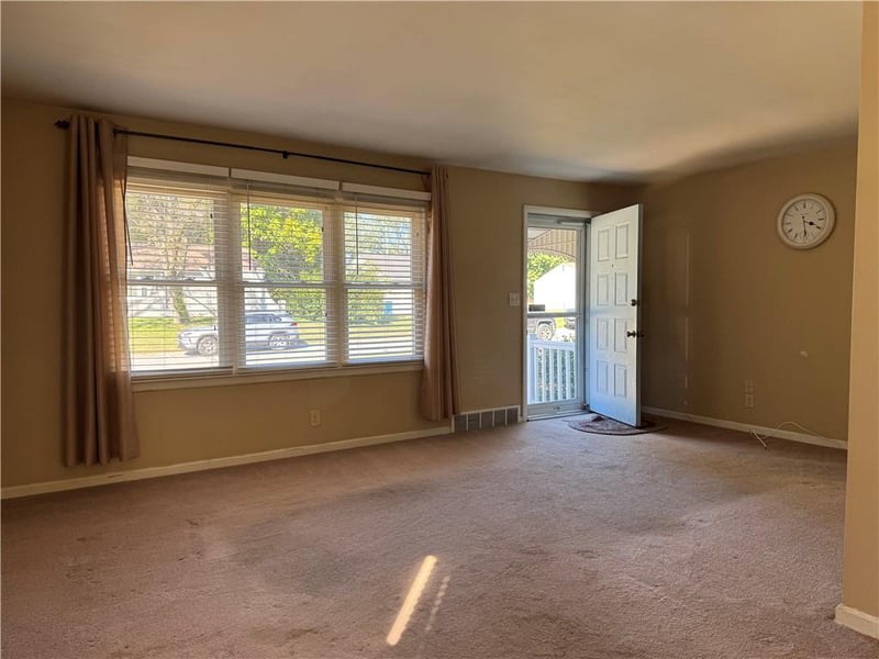 1401 NE 67th Ter, Gladstone, MO 64118