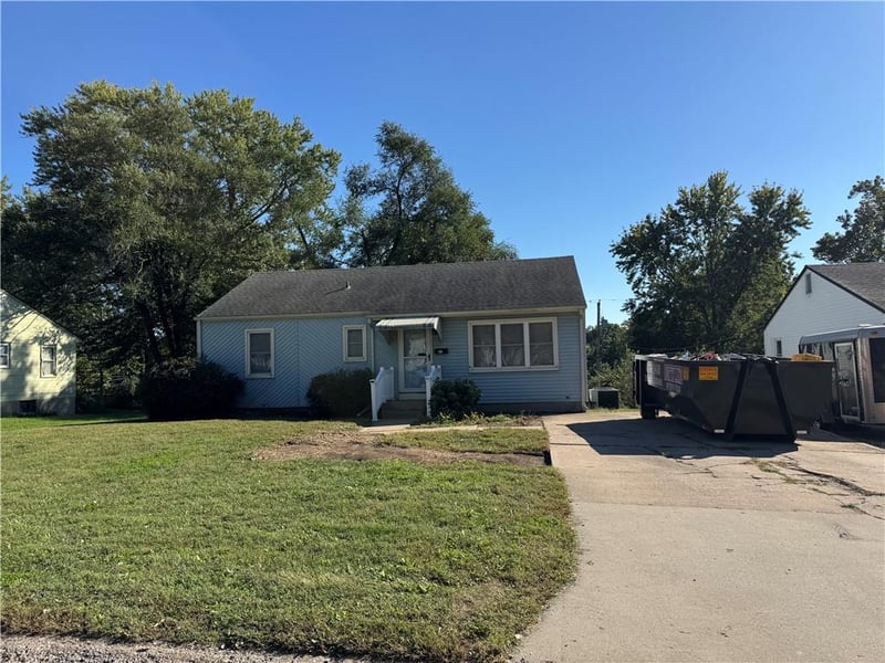 1401 NE 67th Ter, Gladstone, MO 64118