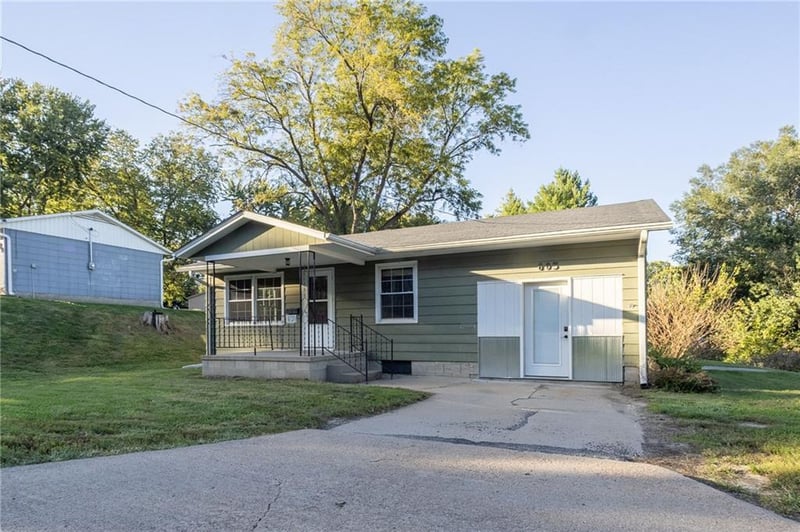 603 Snowden Dr, Rock Port, MO 64482