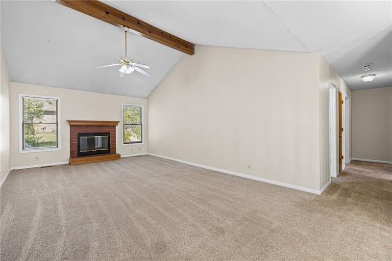 1558 W Mulberry St, Olathe, KS 66061