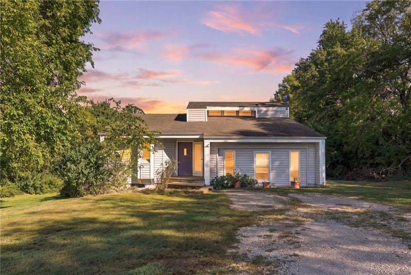 23900 E State Route Ee Hw, Harrisonville, MO 64701
