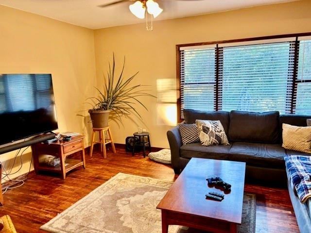 7988 22nd St, Perry, KS 66073