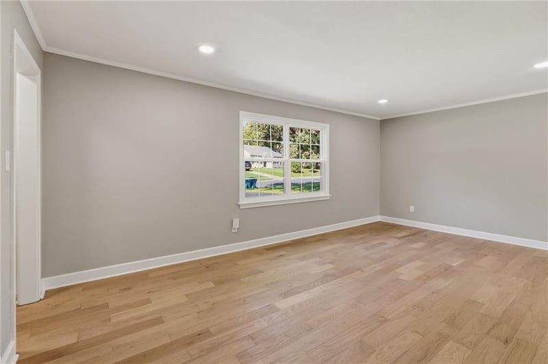 7541 Rainbow Dr, Prairie Village, KS 66208