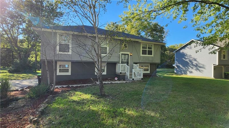 16010 Eastern Ave, Belton, MO 64012