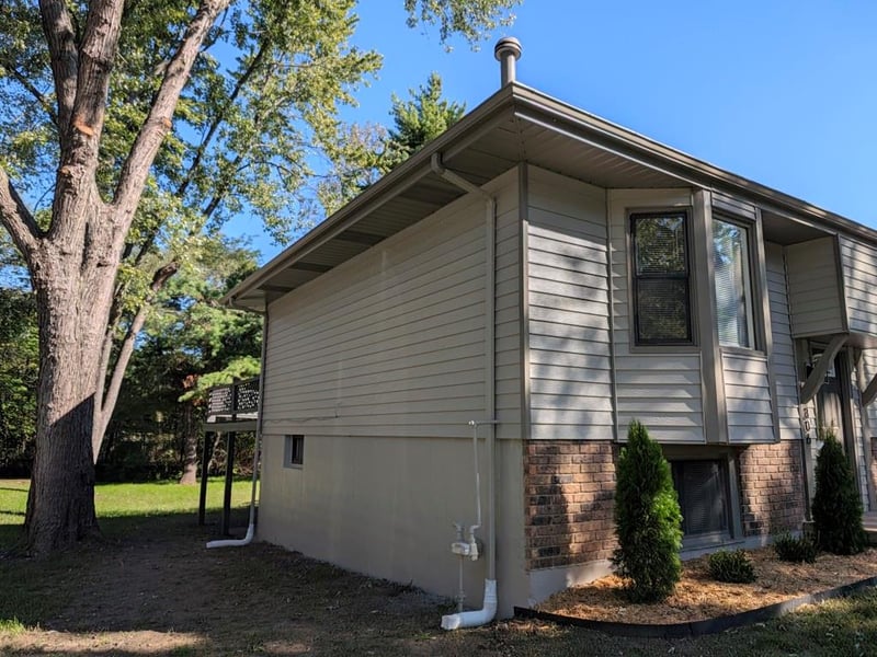 306 SE 21st St, Oak Grove, MO 64075