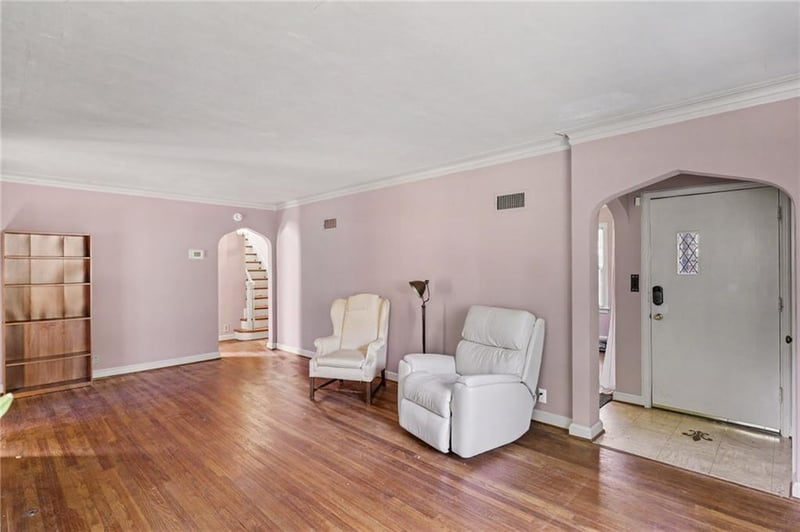 7346 Grand Ave, Kansas City, MO 64114