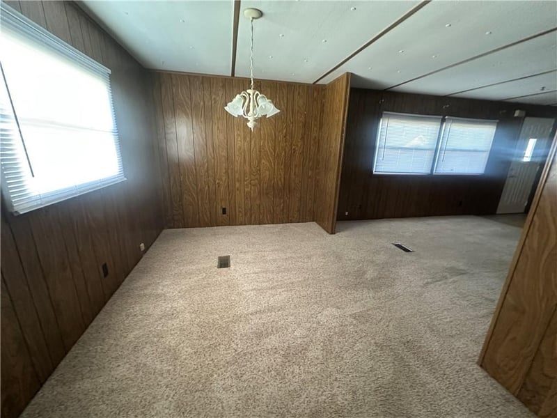 411 W Pine St, Orrick, MO 64077