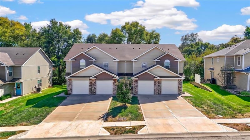 427 Tumbleweed Pl, Belton, MO 64012