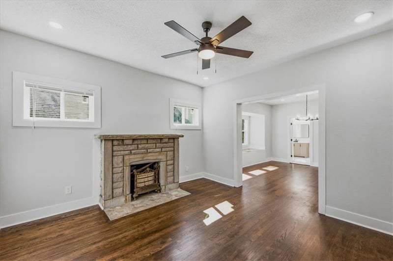 3710 Agnes Ave, Kansas City, MO 64128